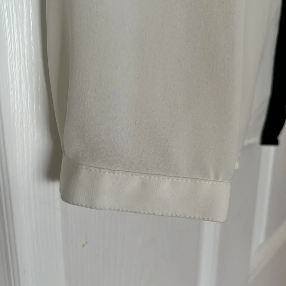 NWT DANA BUCHMAN COLOR BLOCK LONG SLEEVE BUTTON DOWN BLOUSE SIZE 12 - Picture 4 of 7